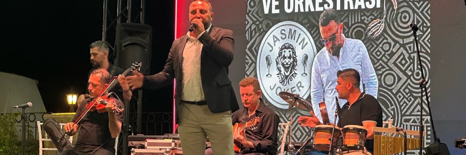 Semih Akbaş ve orkestrası