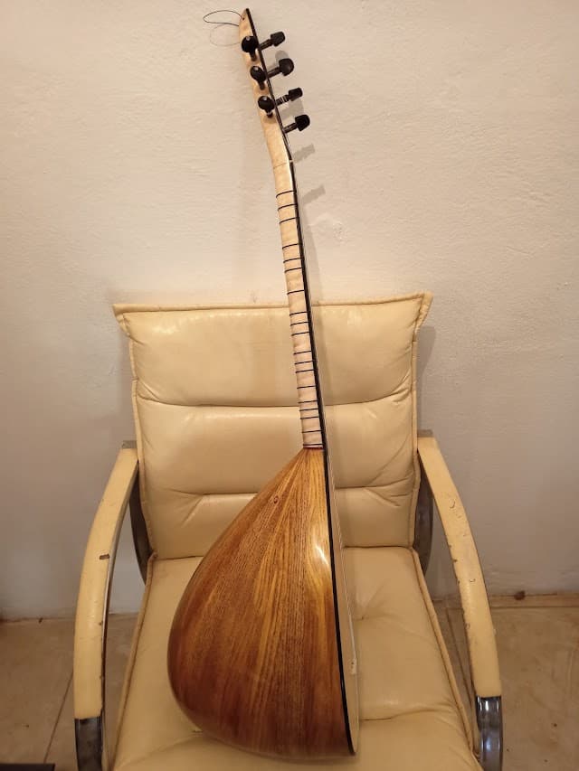 Üçyıldız Saz Evi