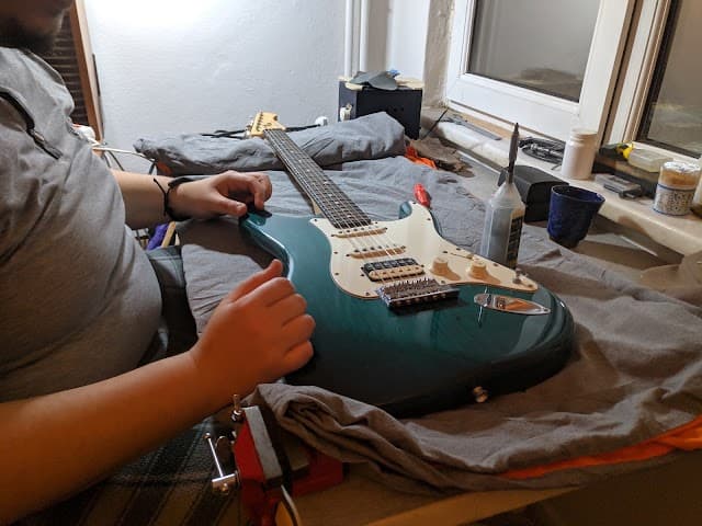 kapi El Yapımı Gitar - Gitar Bakımı, Pedal ve Amfi Tamir Atölyesi