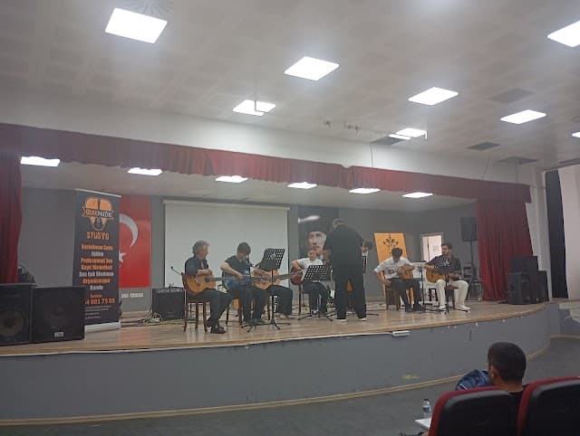 Berk Müzik Sanat Akademi