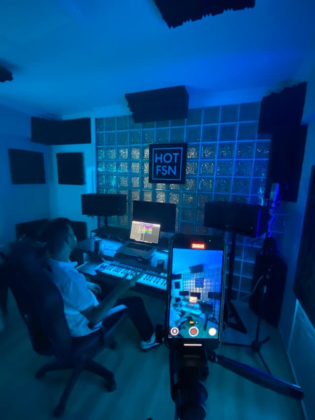 Hot FSN Records DJ Akademi