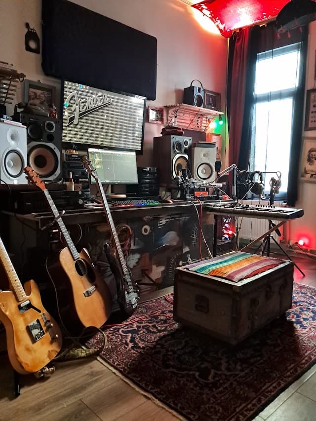 Derme Çatma Records