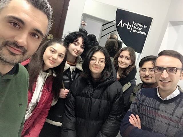 Sivas Eğitim ve Sanat Akademisi (Müzik&satranç)