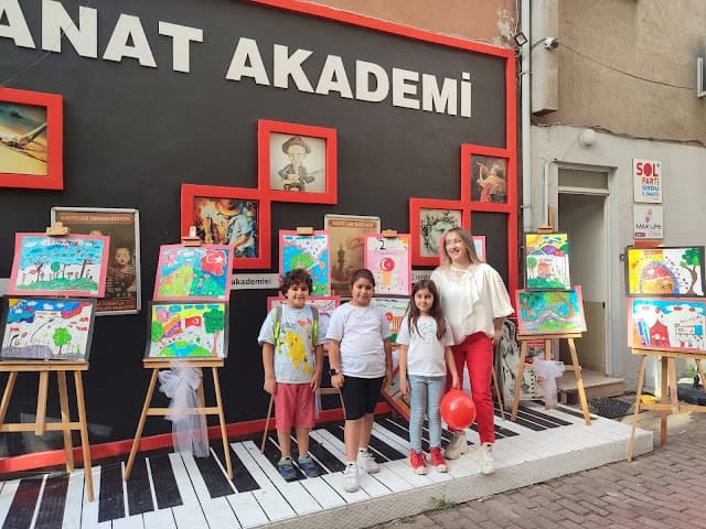 Zen Sanat Akademi