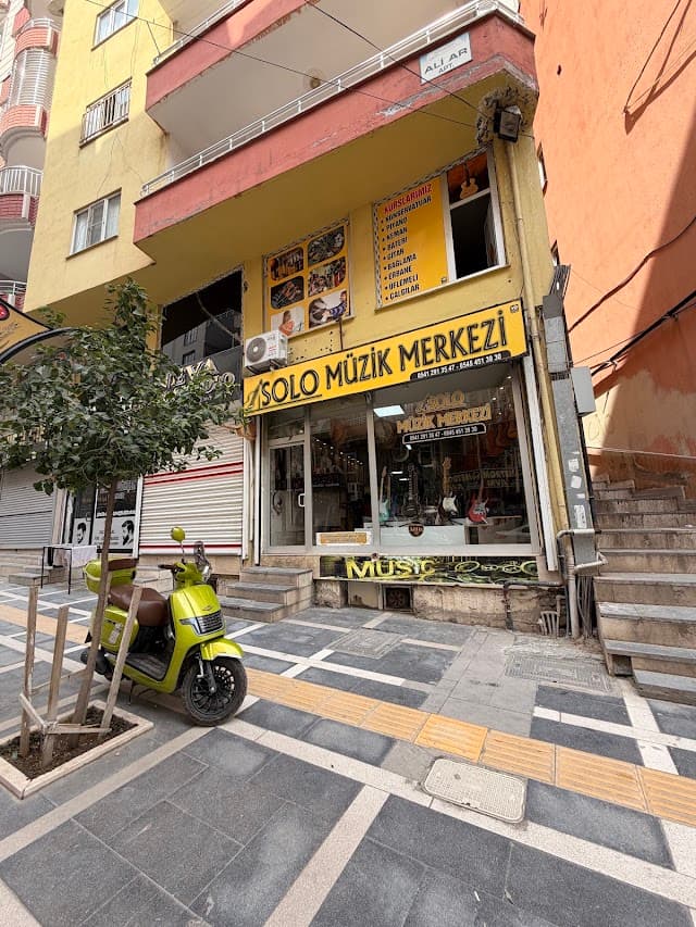 Solo Müzik Merkezi