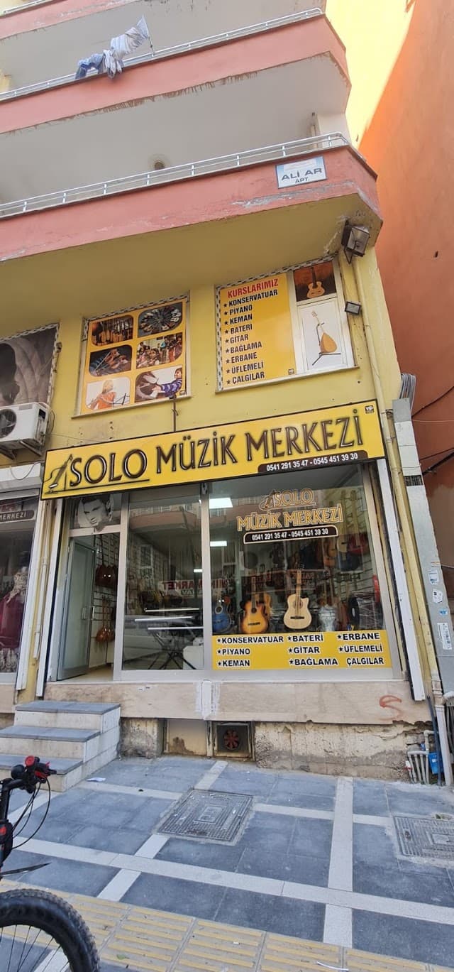 Solo Müzik Merkezi
