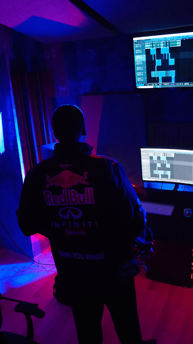 Etki İn The Studio