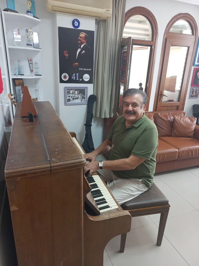 Adana Müzik Merkezi T.Özal