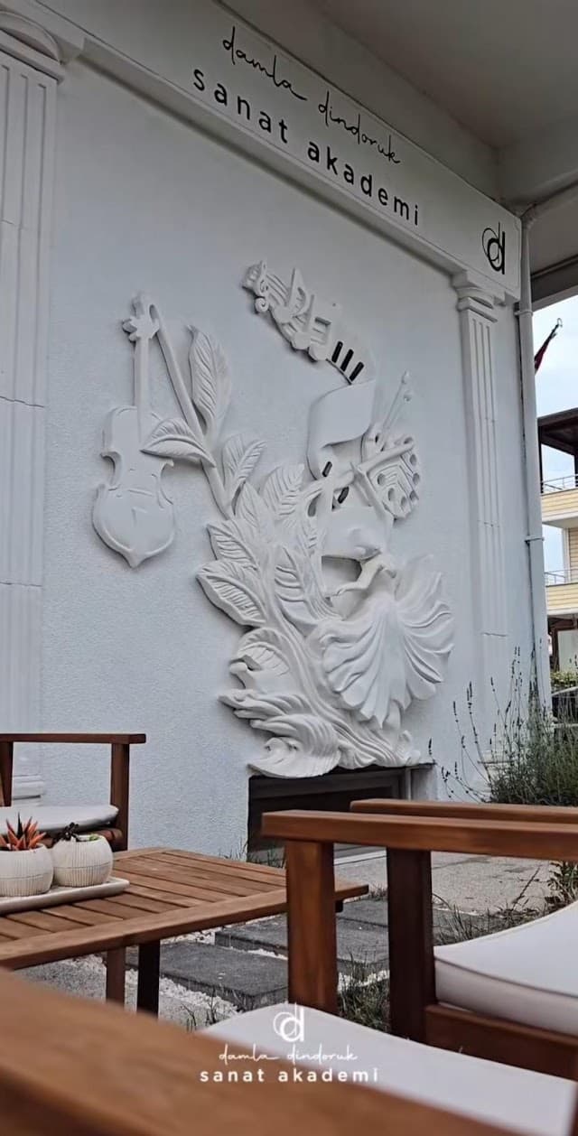 Damla Dindoruk Sanat Akademi