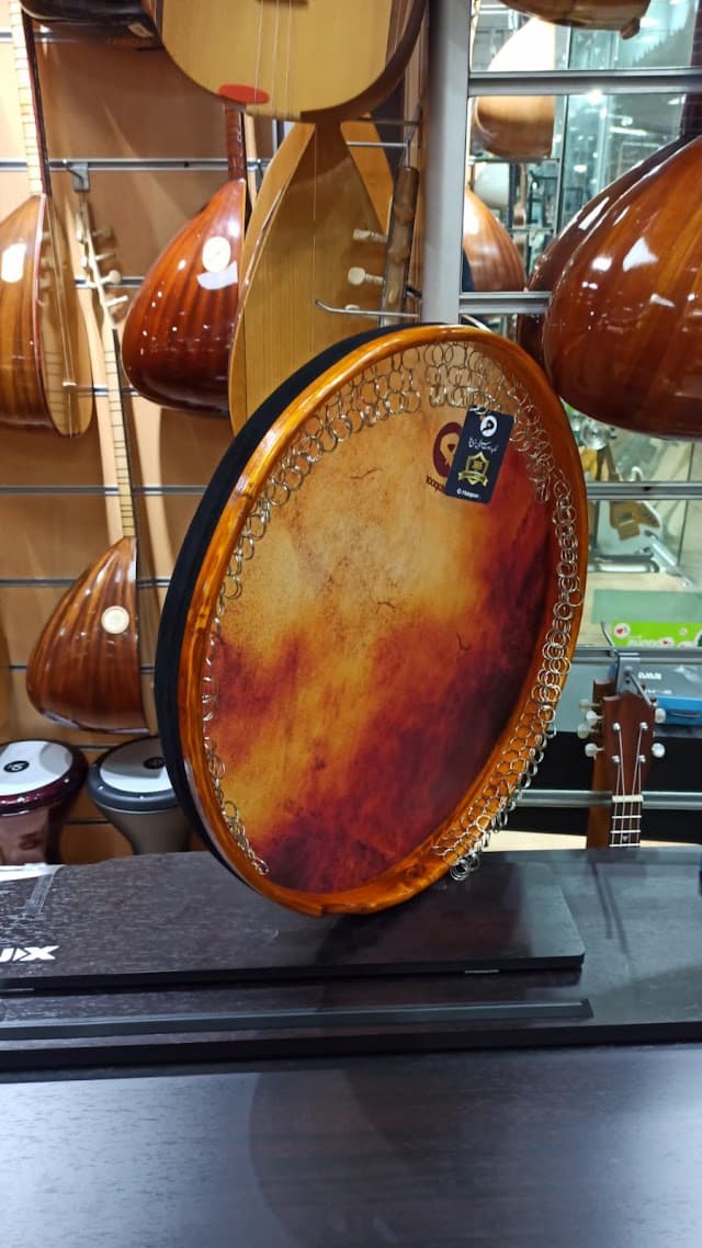 CADDE MÜZİK STORE & AKADEMİ