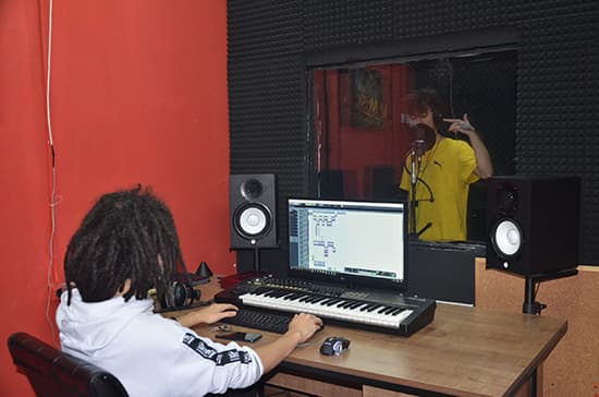 XGZ STUDİOS