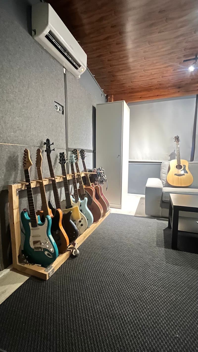 No 9 Music Studio