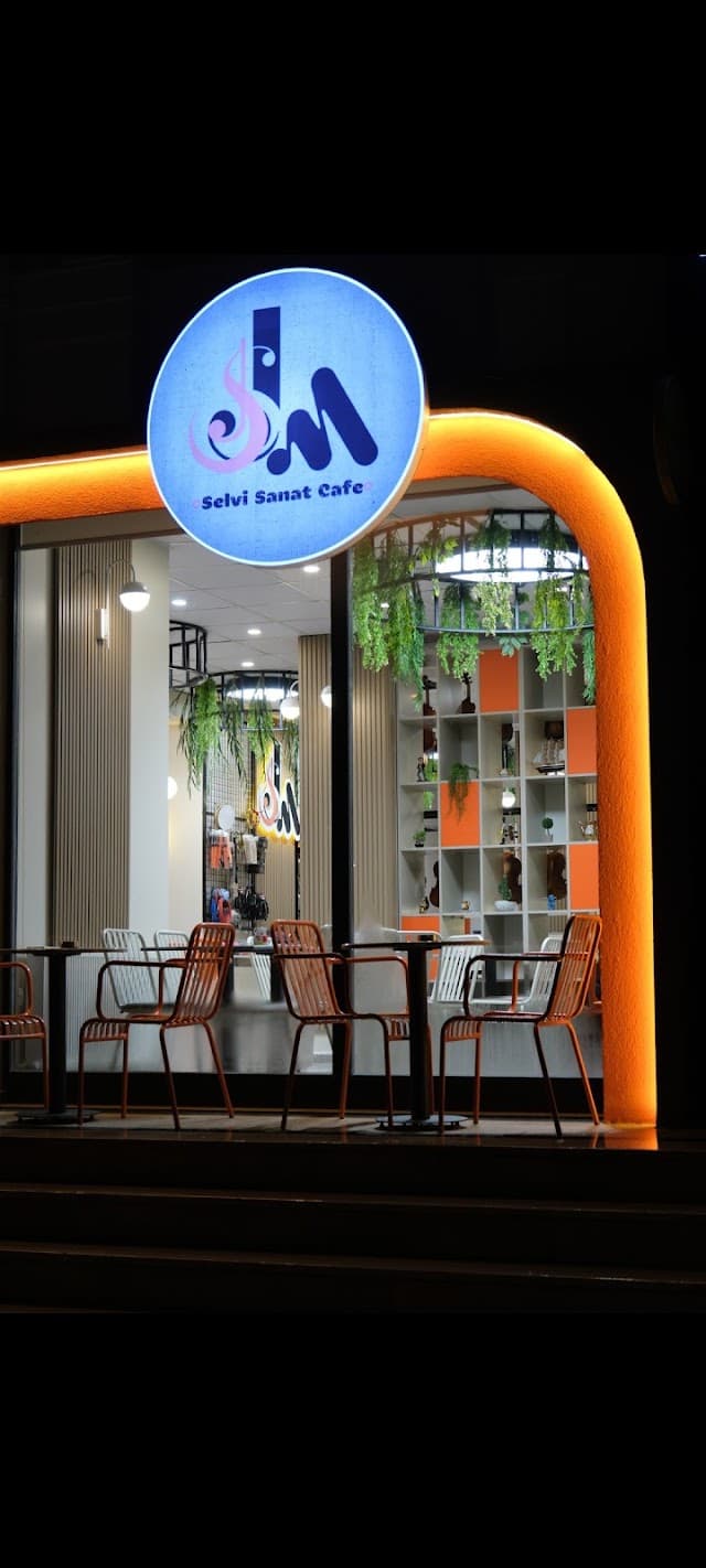 Selvi Sanat Cafe & Enstrüman Satış Noktası
