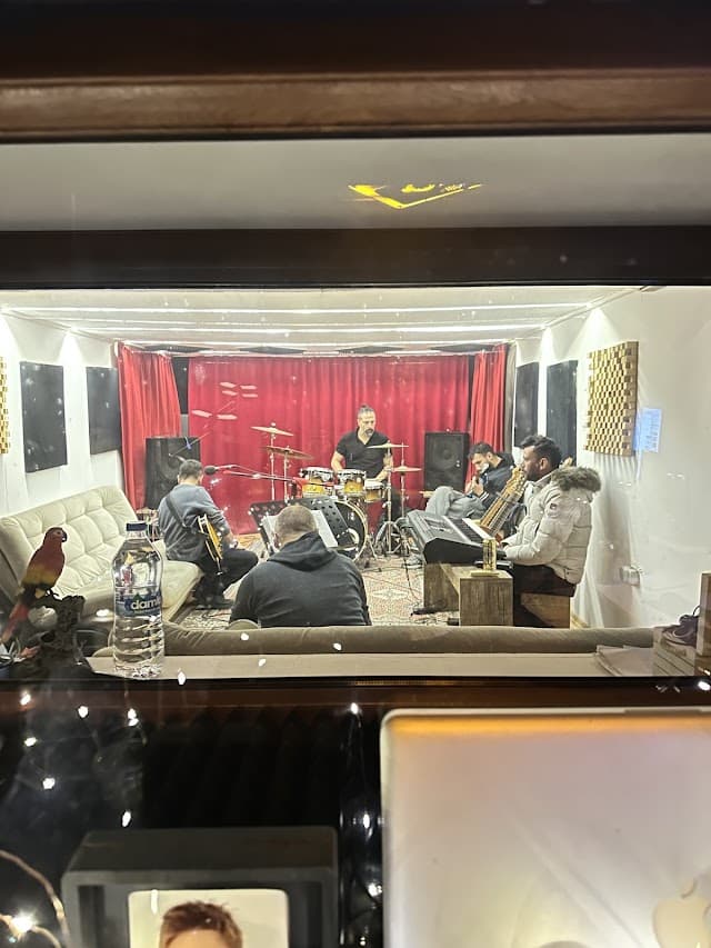 Çizmeli Müzik Medya