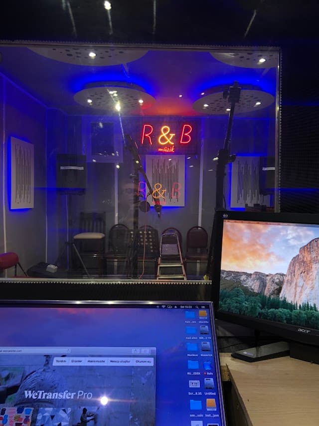 R&B Müzik Prodüksiyon Ve Ses Kayıt Stüdyosu