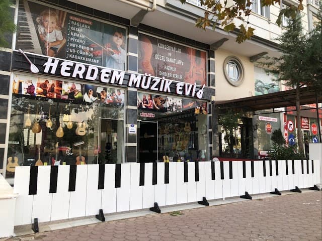 HERDEM MÜZİK EVİ