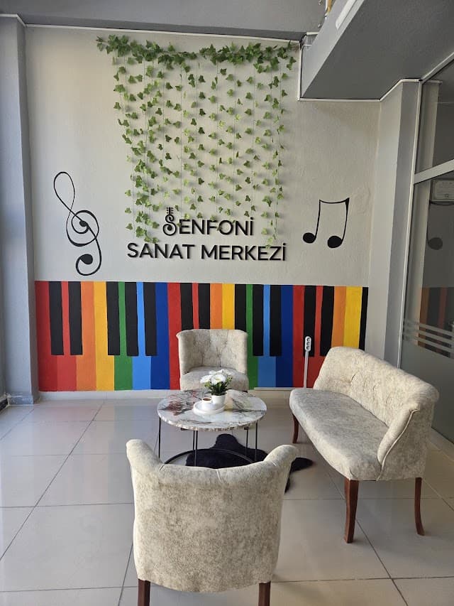 SENFONİ SANAT MERKEZİ NİĞDE
