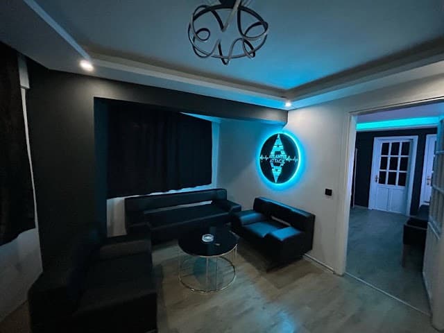 ATLANTİS Music - İzmir Rap Stüdyosu