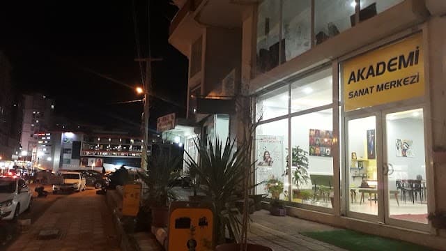 Akademi Sanat Merkezi