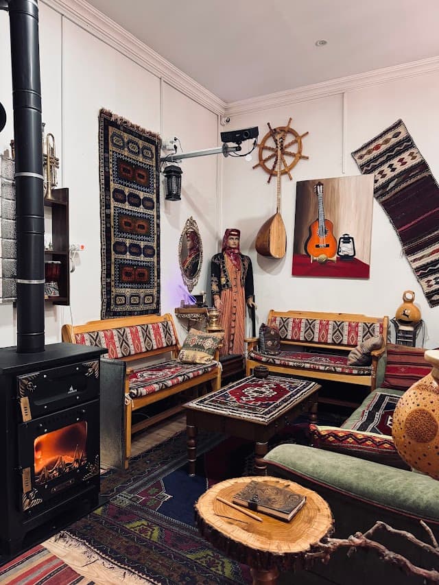 AKSARAY TÜRKÜ SANAT EVİ