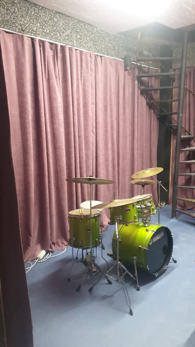 Stüdyo Mürekkep - Karşıyaka Müzik Prova Kayıt Stüdyosu