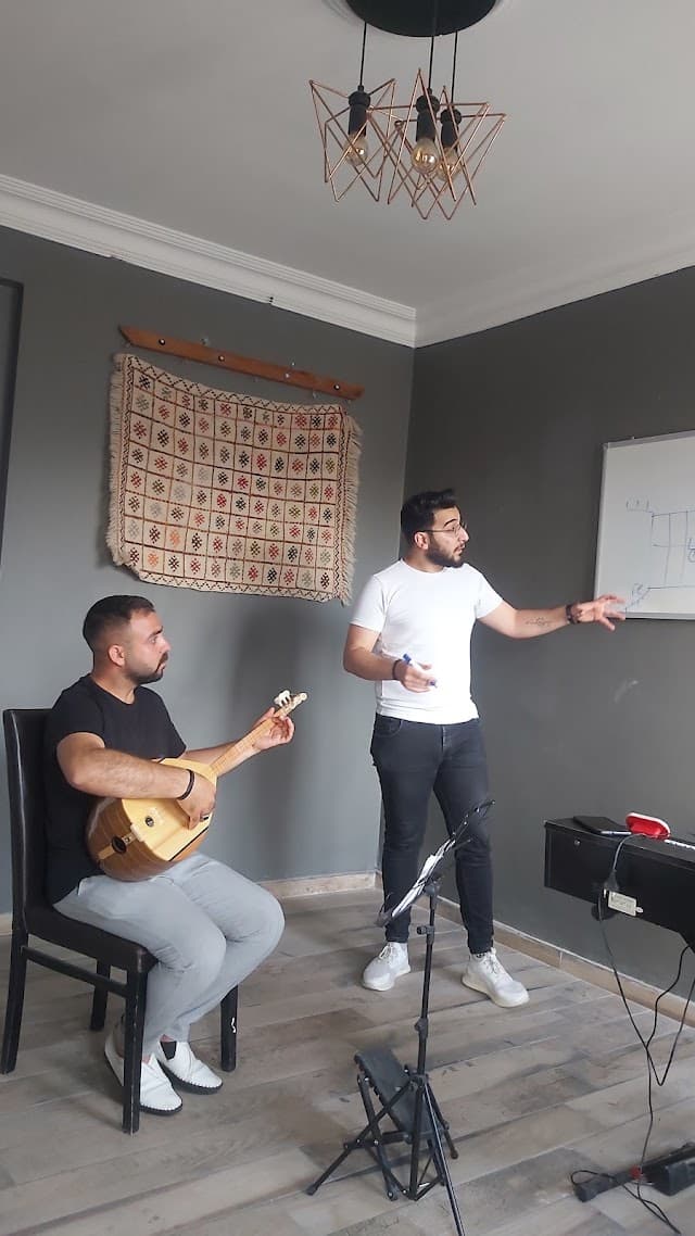 Stres Müzik