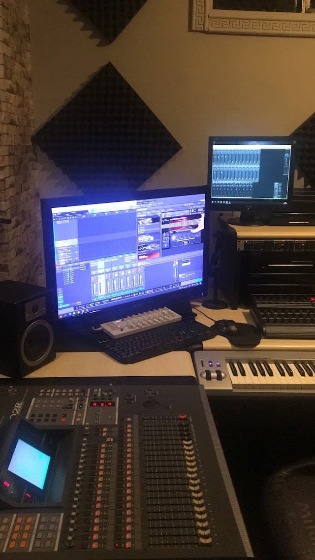 Emre Genç Müzik Atölyesi Kayıt Stüdyosu