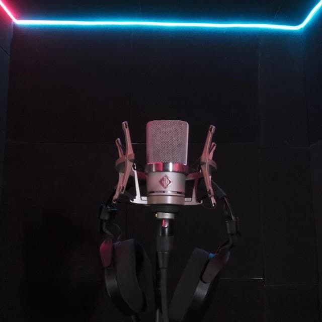 Studio Big Nash (Vokal Kayıt, Klip, Karaoke, Mix/Master, Prodüksiyon, Müzik Yapım/Yayın)