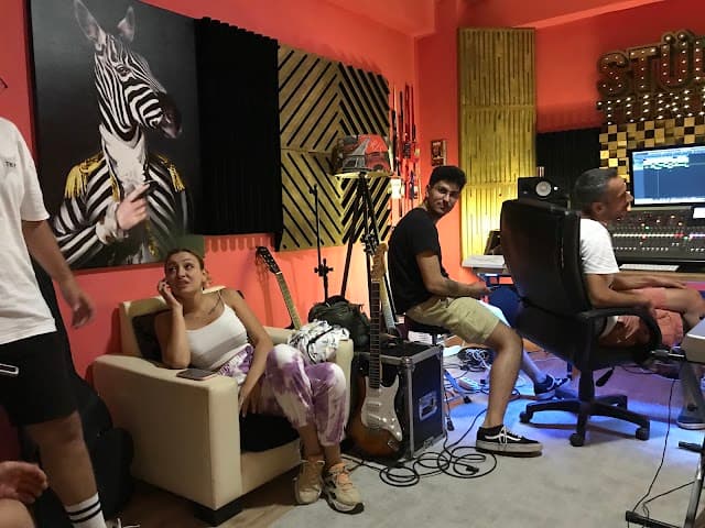STÜDYO TURUNCU MÜZİK