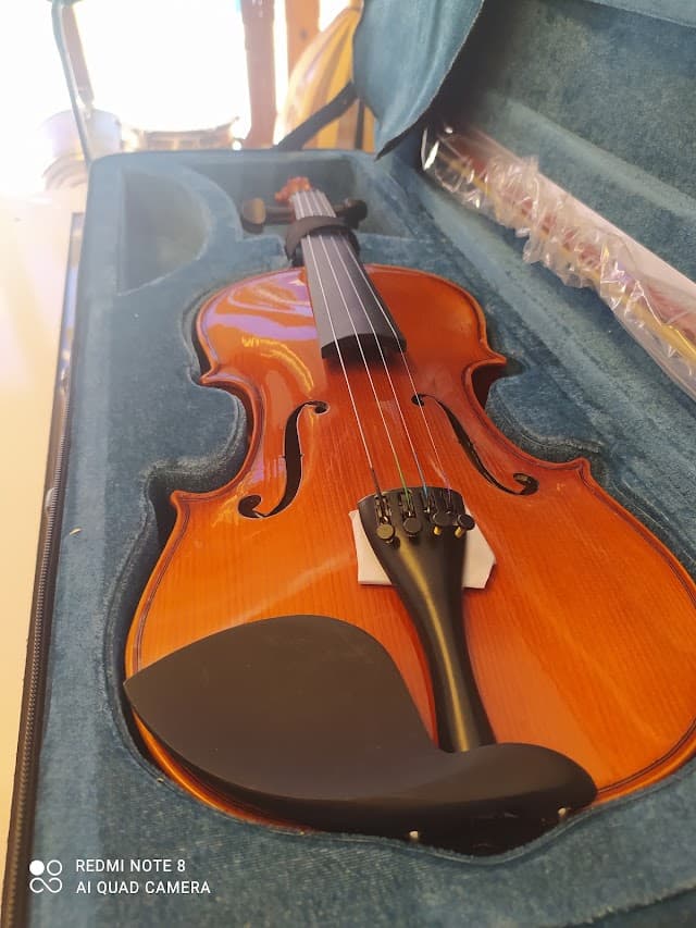Kemancı Cahit Müzik Evi
