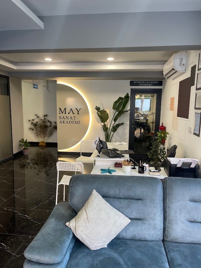MAY Sanat Akademi