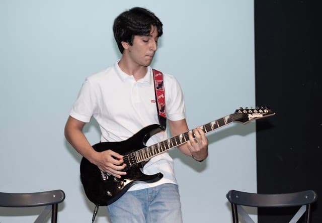 MKM SANAT Ataşehir piyano keman gitar tiyatro