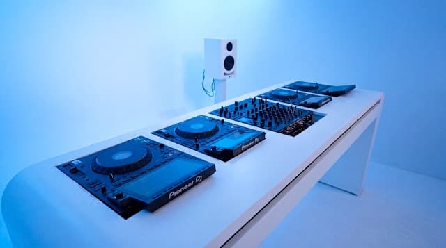 MONOKORD DJ STUDIO
