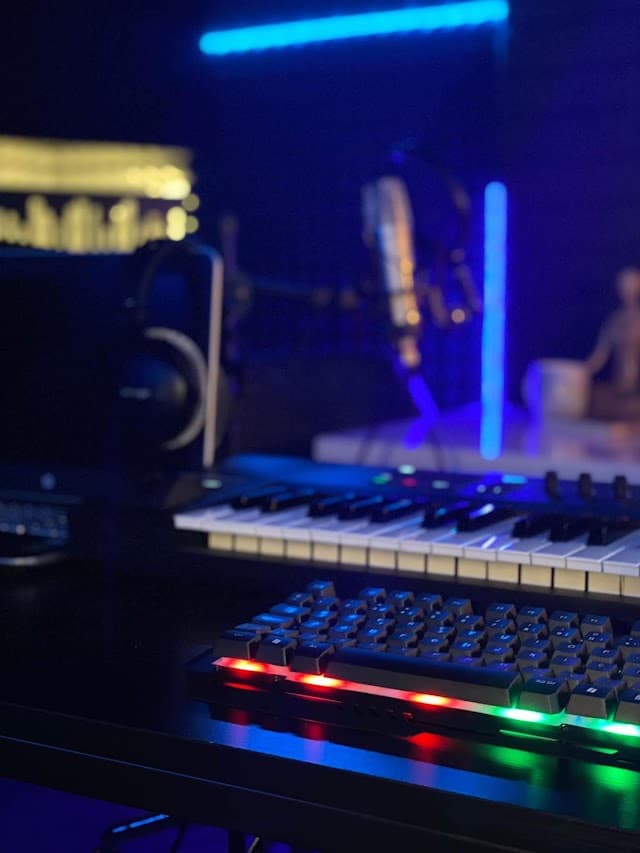 دام استديو - Dam Studio