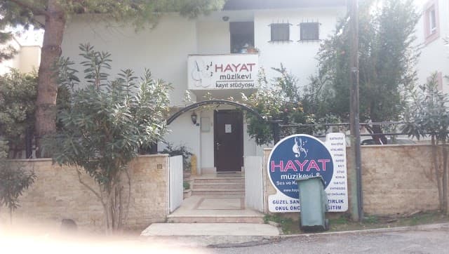 Hayat Müzik Evi