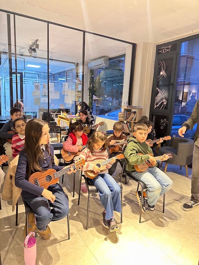 Özel İzmit Kumru Sanat Müzik Kursu