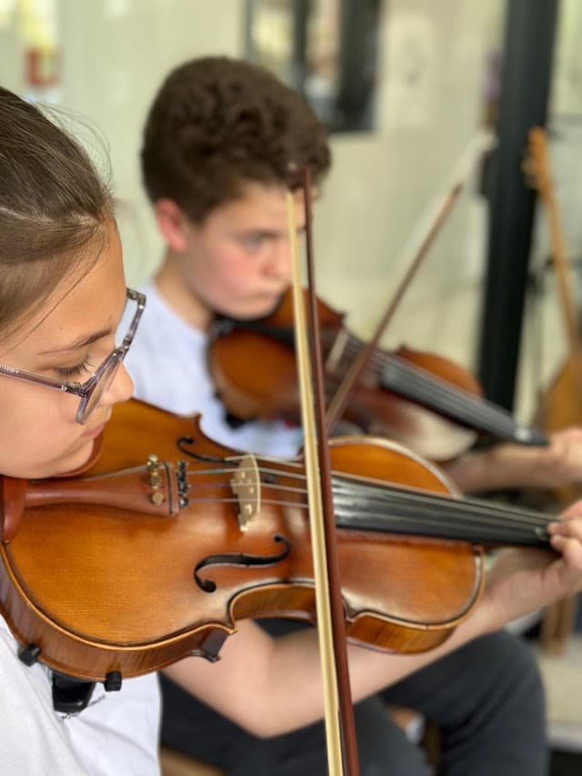Özel İzmit Kumru Sanat Müzik Kursu
