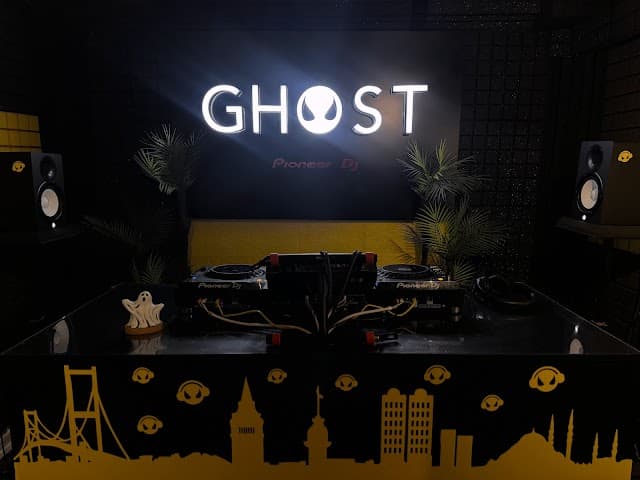 Ghost in Town (DJ & Music Production)